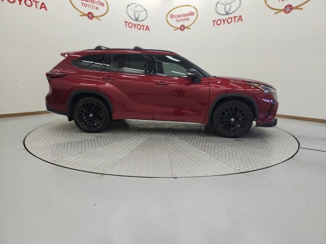 Used 2024 Toyota Highlander XSE