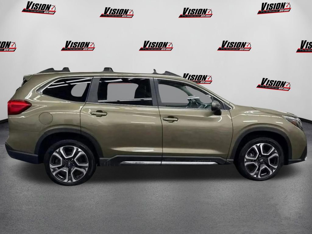Used 2023 Subaru Ascent Limited image 4