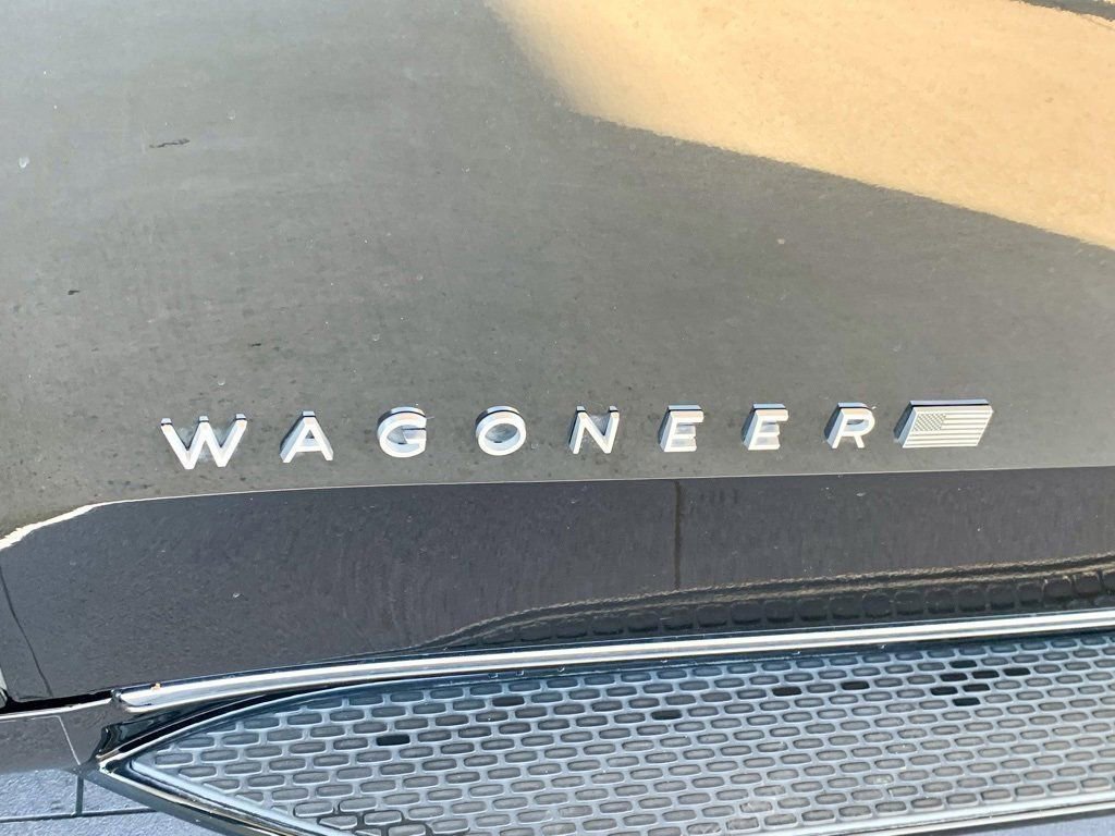 Used 2024 Jeep Wagoneer Series II w/ Flexible Seating Group AWD/4WD image 10