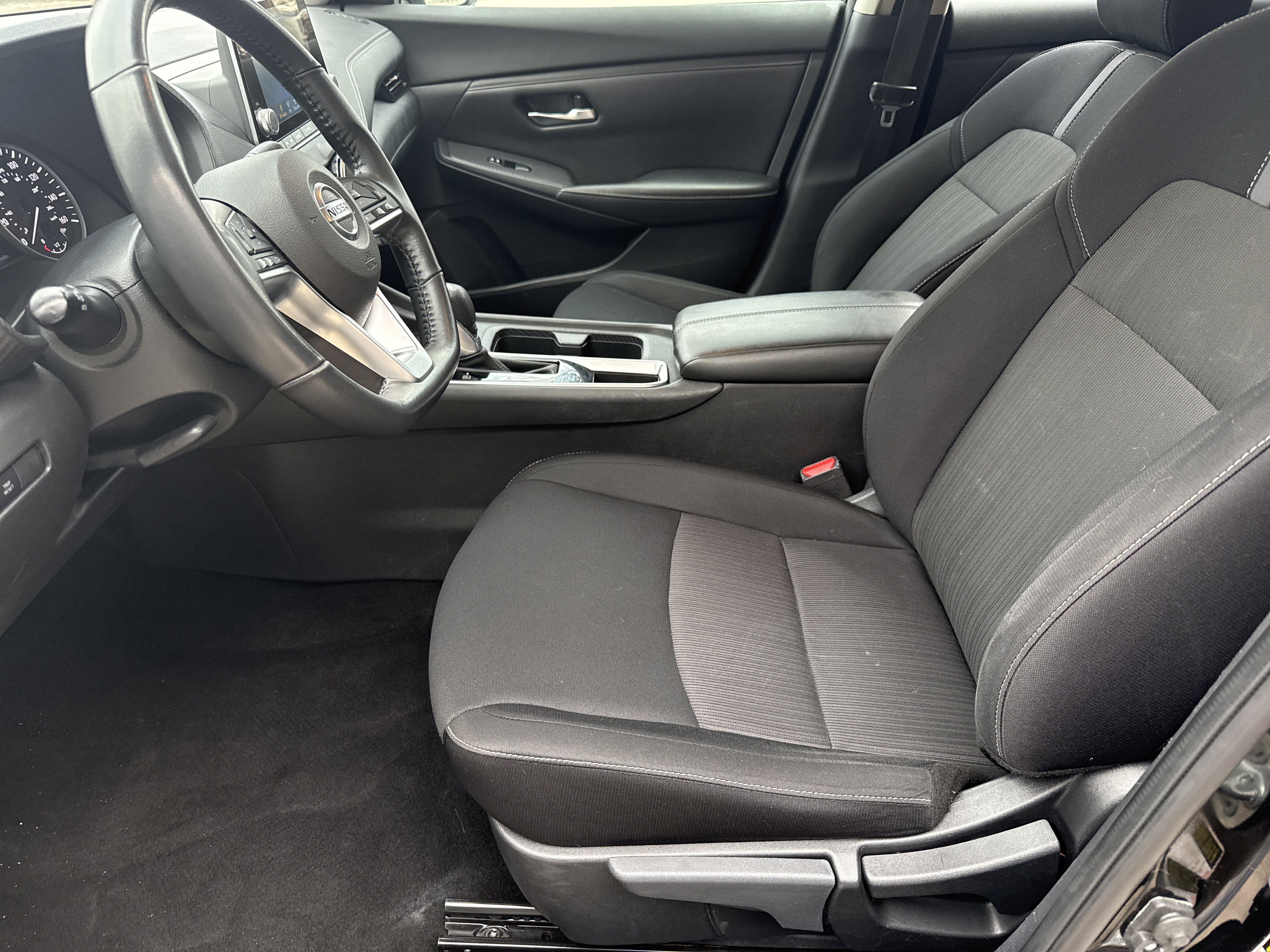 Used 2022 Nissan Sentra SV image 9