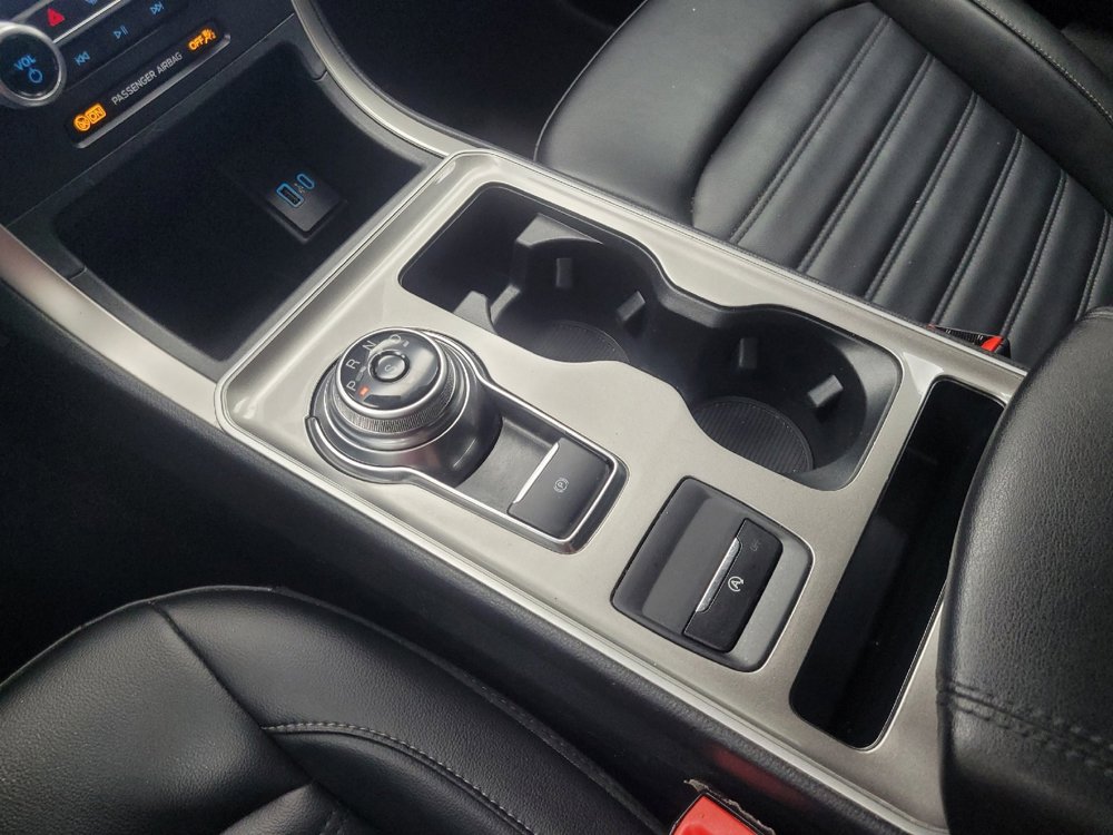 Used 2023 Ford Edge SEL image 26