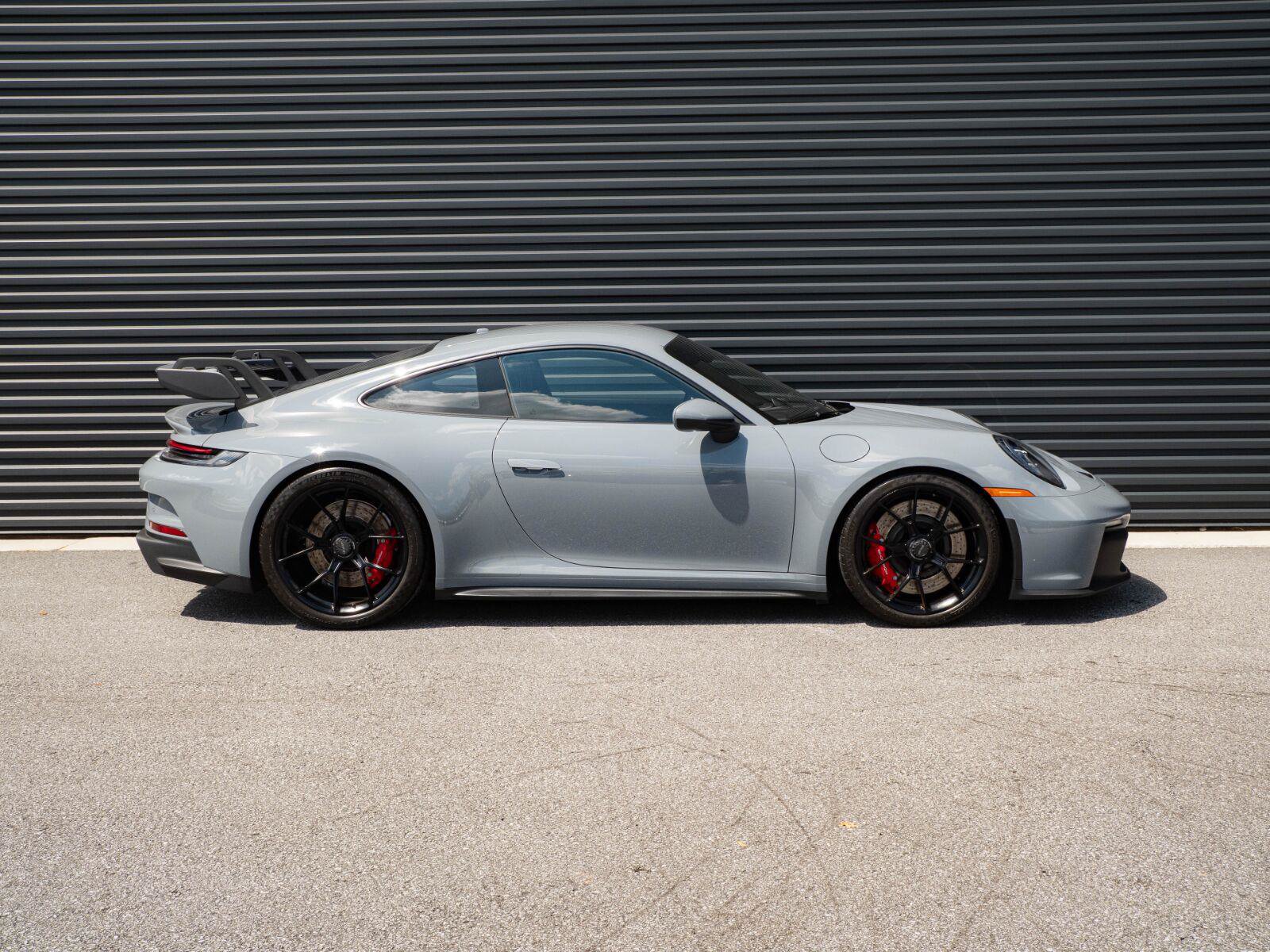 Used 2024 Porsche 911 GT3 RWD image 23