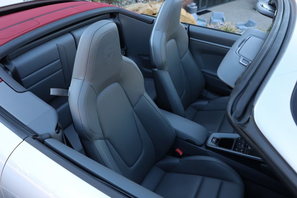 Used 2023 Porsche 911 Carrera w/ Sport Chrono Package image 18