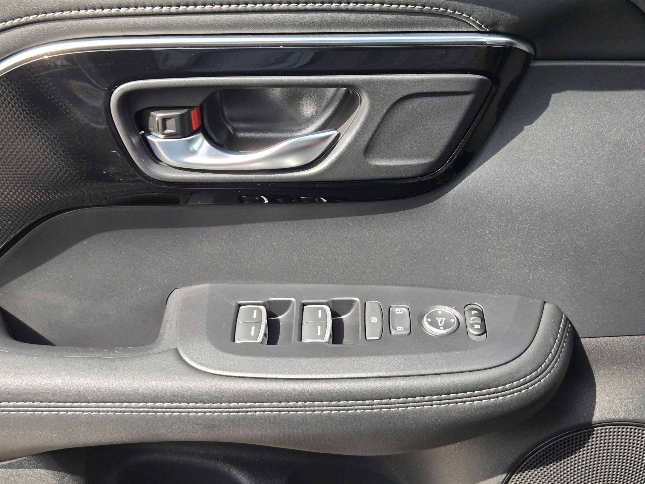 Used 2025 Acura ADX FWD image 11