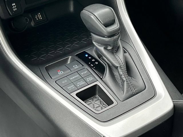Certified 2025 Toyota RAV4 XLE AWD/4WD image 62