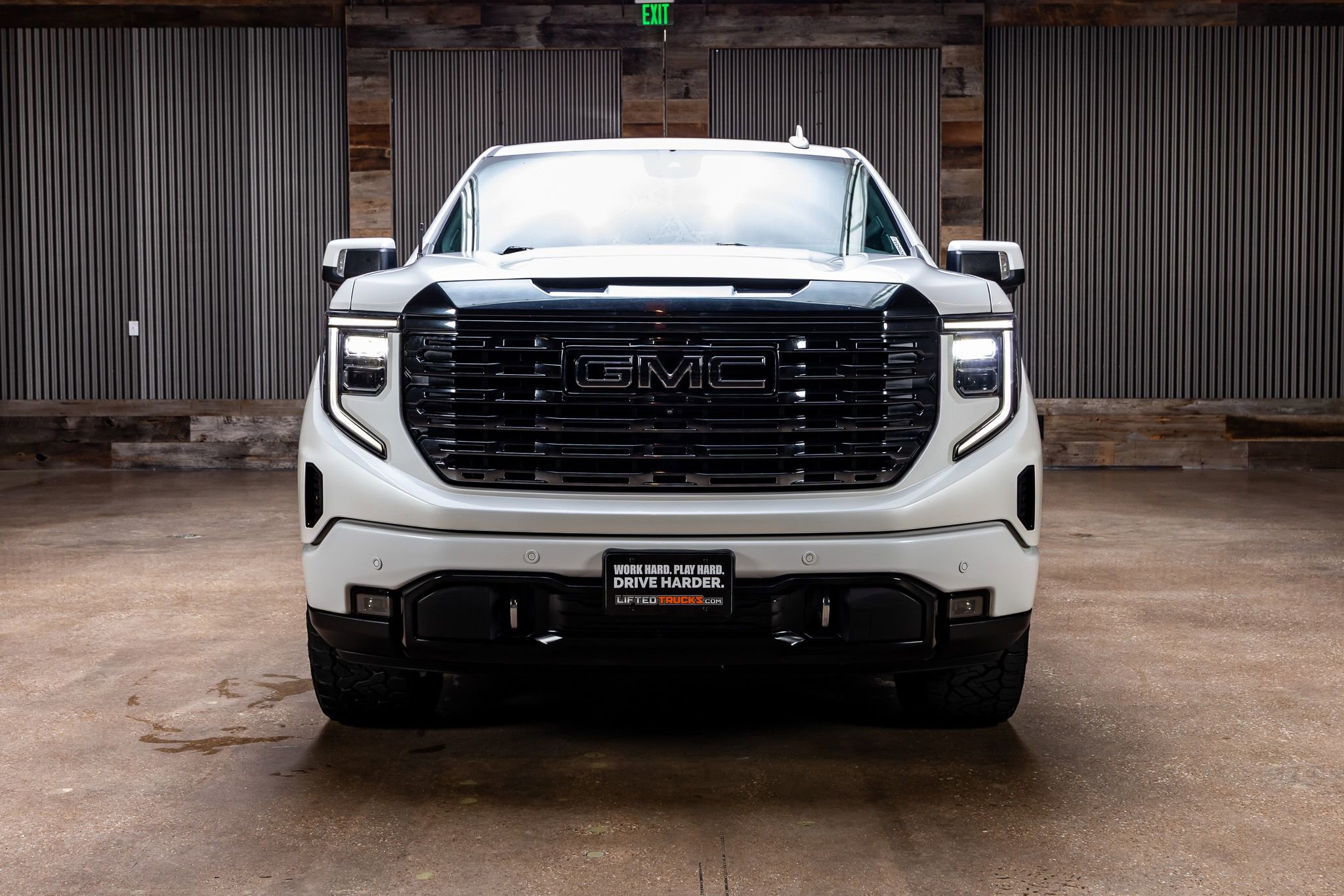 Used 2023 GMC Sierra 1500 Denali Ultimate AWD/4WD video 2