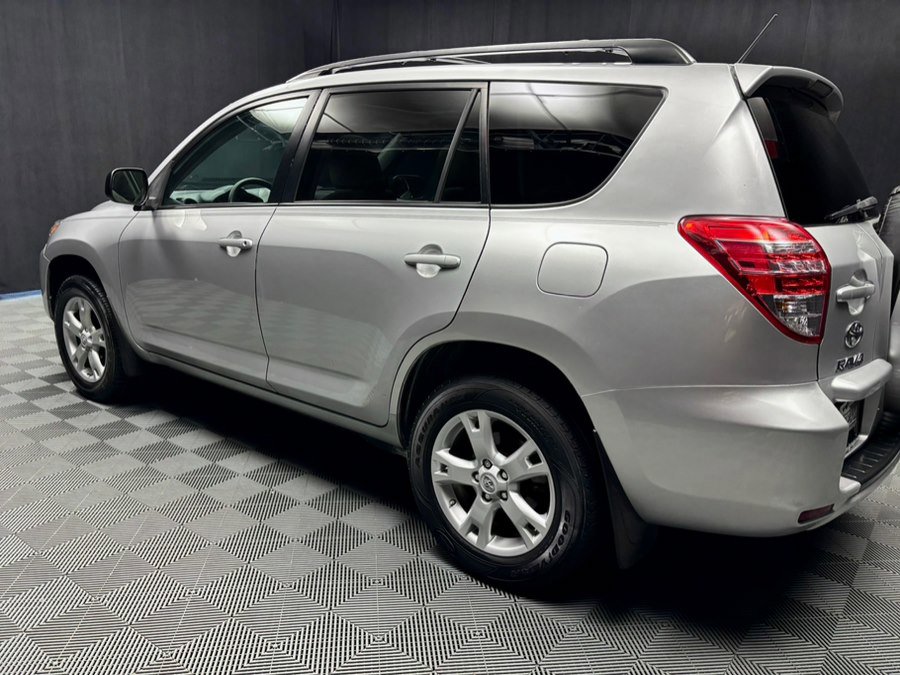 Used 2011 Toyota RAV4 4WD w/ Upgrade Value Pkg image 16