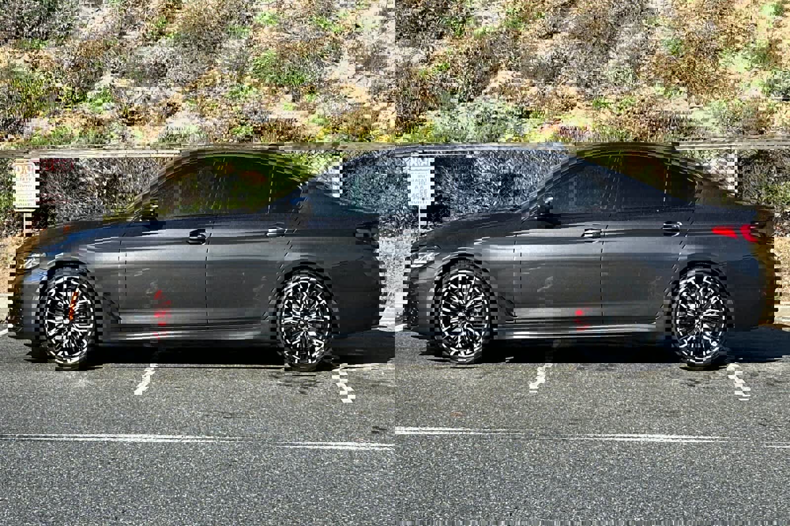 Used 2021 BMW 540i w/ Executive Package image 9