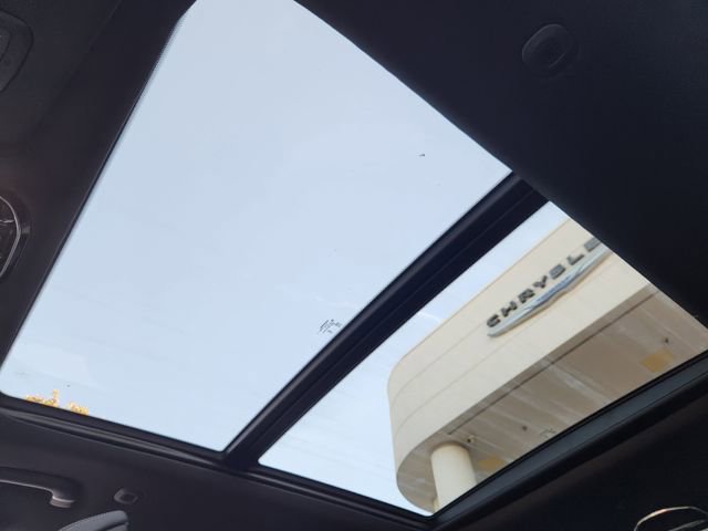 New 2026 Jeep Grand Wagoneer Summit w/ Premium Group III image 22