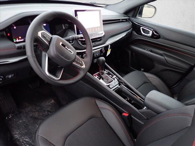 New 2026 Jeep Compass Trailhawk image 11