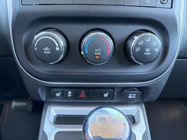 Used 2017 Jeep Compass Latitude image 18