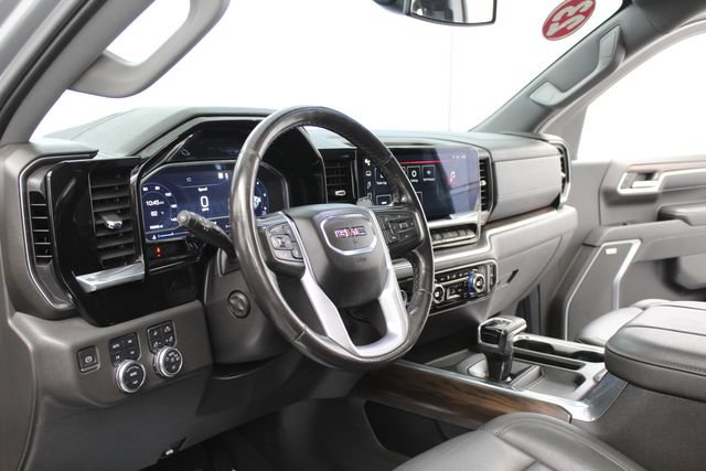 Used 2023 GMC Sierra 1500 SLT w/ SLT Premium Package AWD/4WD image 18