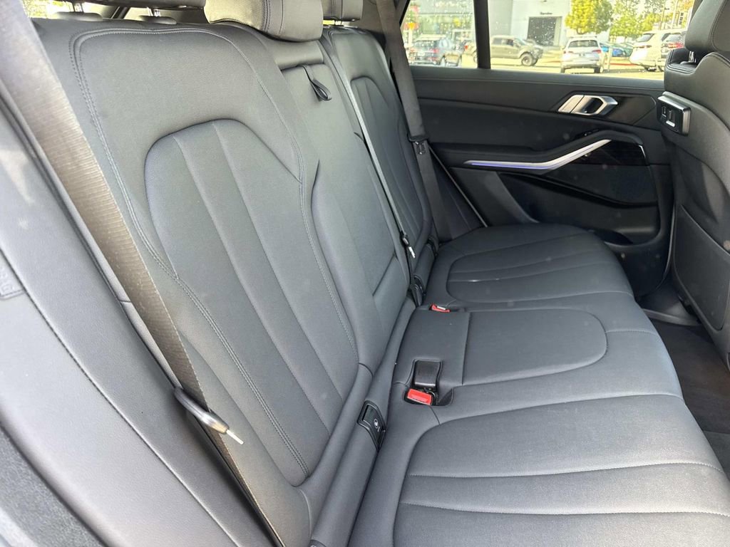 Used 2019 BMW X5 xDrive40i w/ Convenience Package image 23