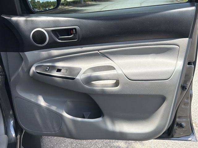 Used 2014 Toyota Tacoma PreRunner w/ TRD Sport Package RWD image 16