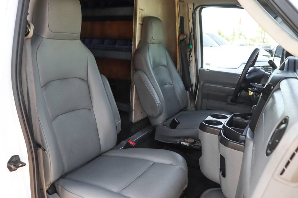 Used 2016 Ford E-450 and Econoline 450 Super Duty w/ Power Windows & Locks Group RWD image 32