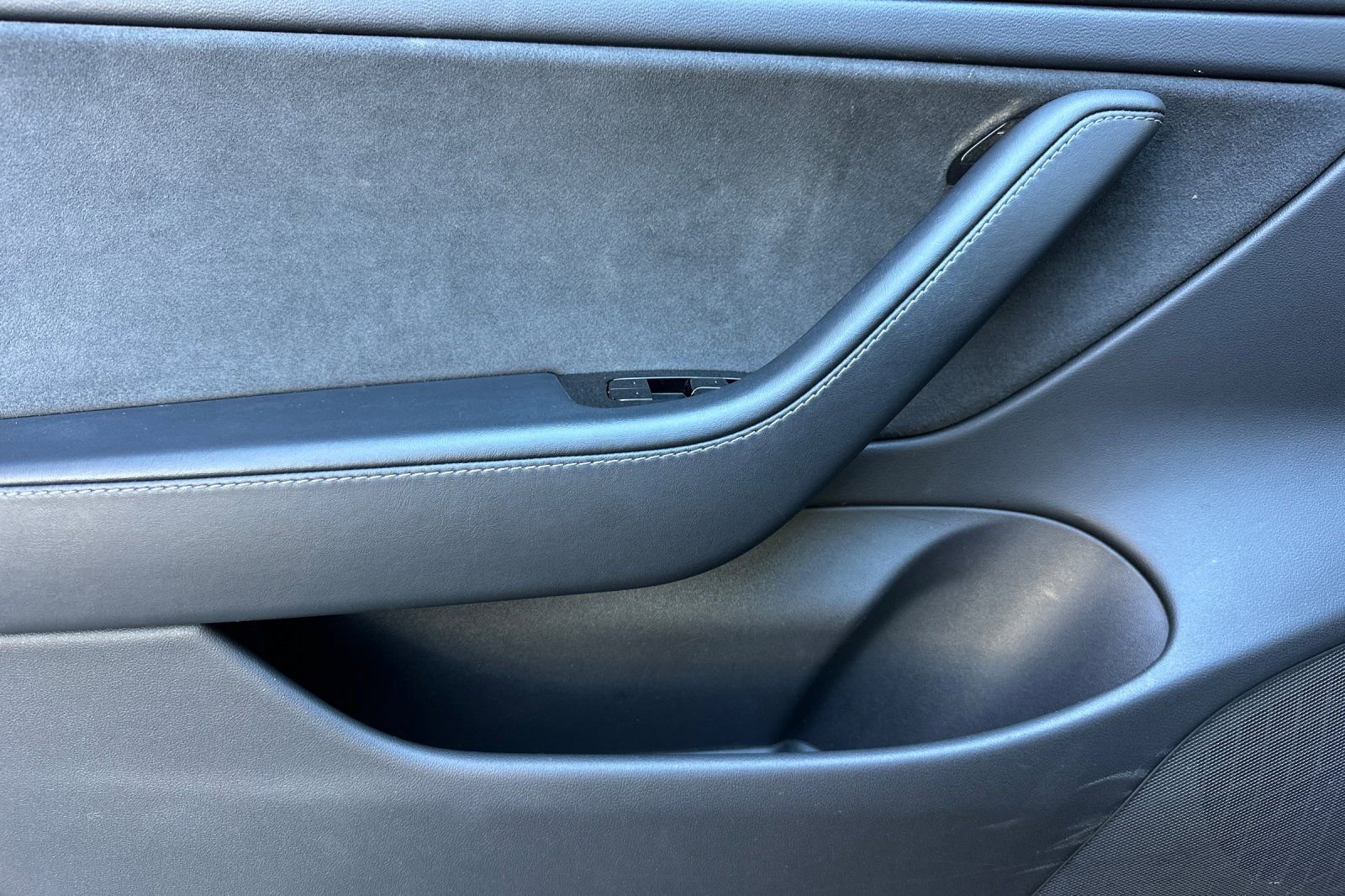 Used 2018 Tesla Model 3 Long Range image 12