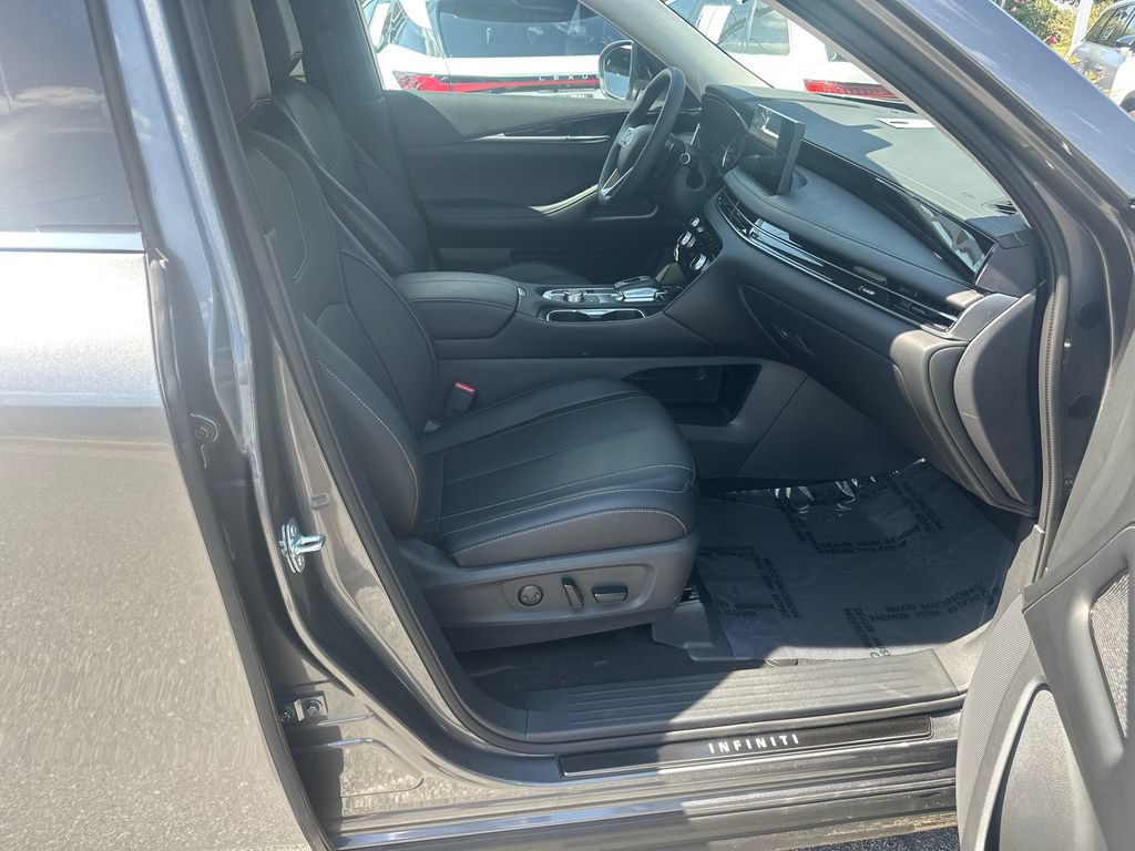 Certified 2024 INFINITI QX60 Pure FWD image 11