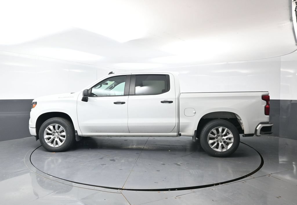 Used 2023 Chevrolet Silverado 1500 Custom AWD/4WD image 6