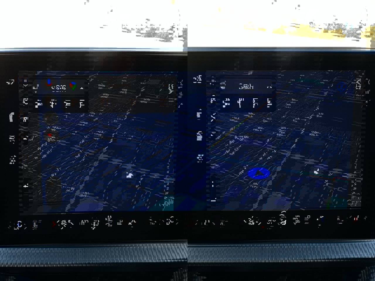 Used 2025 Ford Explorer ST-Line w/ Premium Package image 34