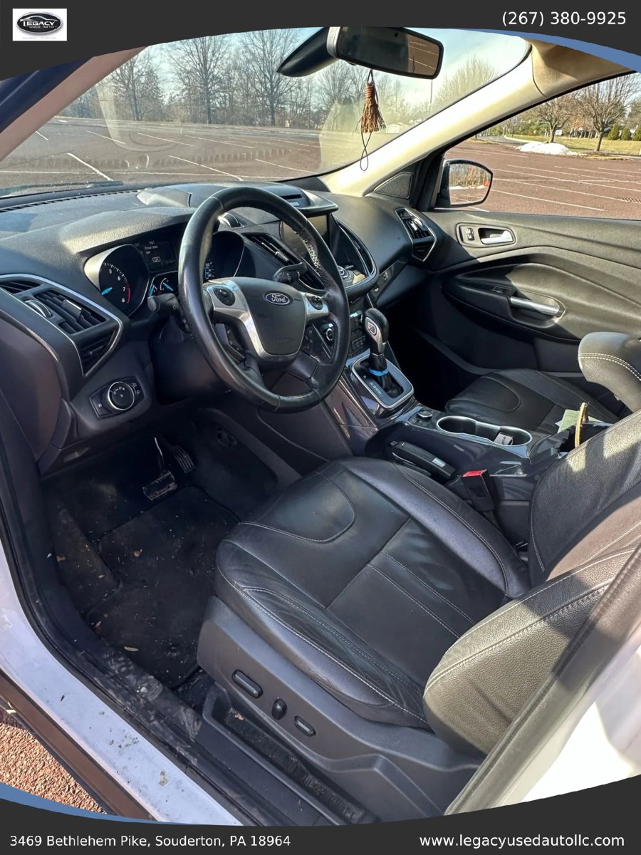 Used 2013 Ford Escape Titanium w/ Parking Technology Pkg image 11