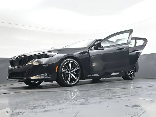 New 2027 BMW 550e xDrive w/ Executive Package AWD/4WD image 47