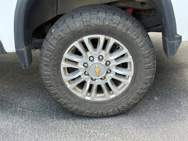 Used 2023 Chevrolet Silverado 2500 High Country w/ Z71 Off-Road Package AWD/4WD image 31