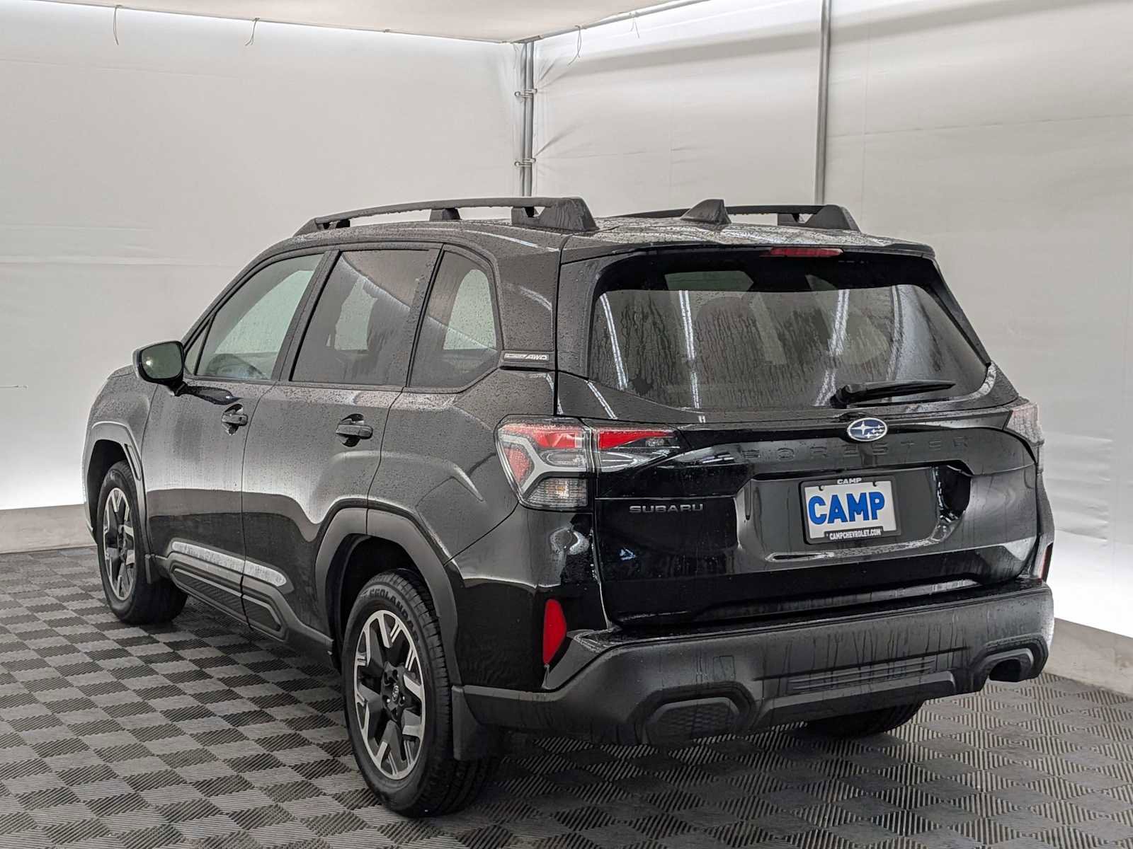 Used 2025 Subaru Forester Premium w/ Convenience Package #2 image 4