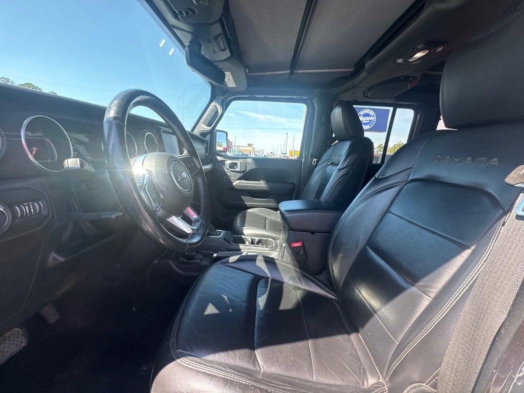 Used 2018 Jeep Wrangler Unlimited Sahara image 12