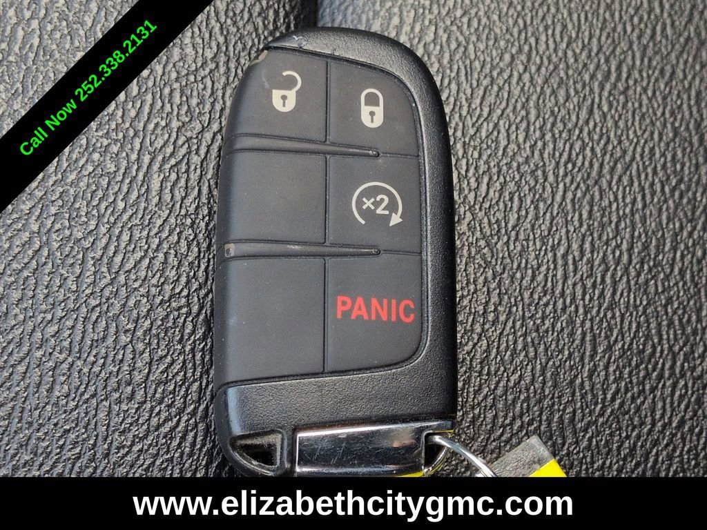 Used 2025 Jeep Compass Limited AWD/4WD image 30
