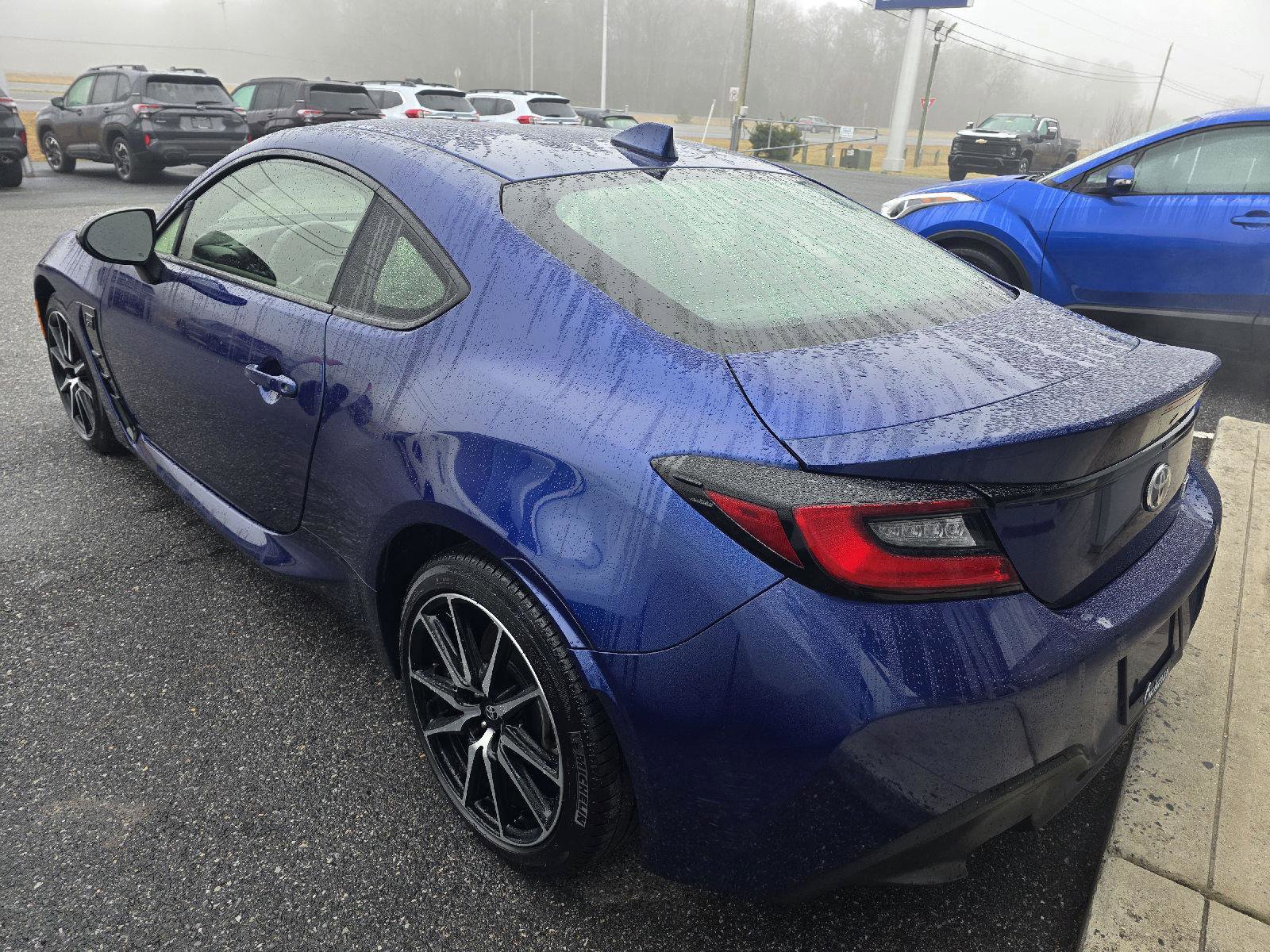 Used 2023 Toyota GR86 w/ ALL Weather Mat Package (TMS) image 7