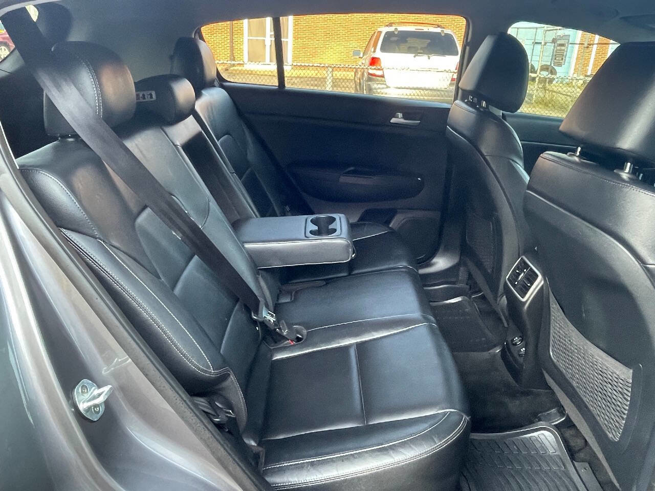 Used 2017 Kia Sportage EX image 36