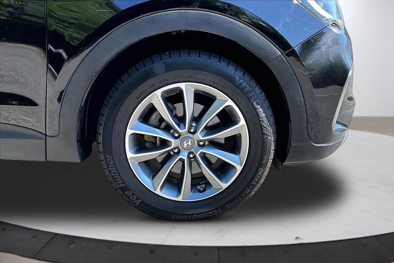 Used 2019 Hyundai Santa Fe XL SE w/ SE Premium Package 02 FWD image 33