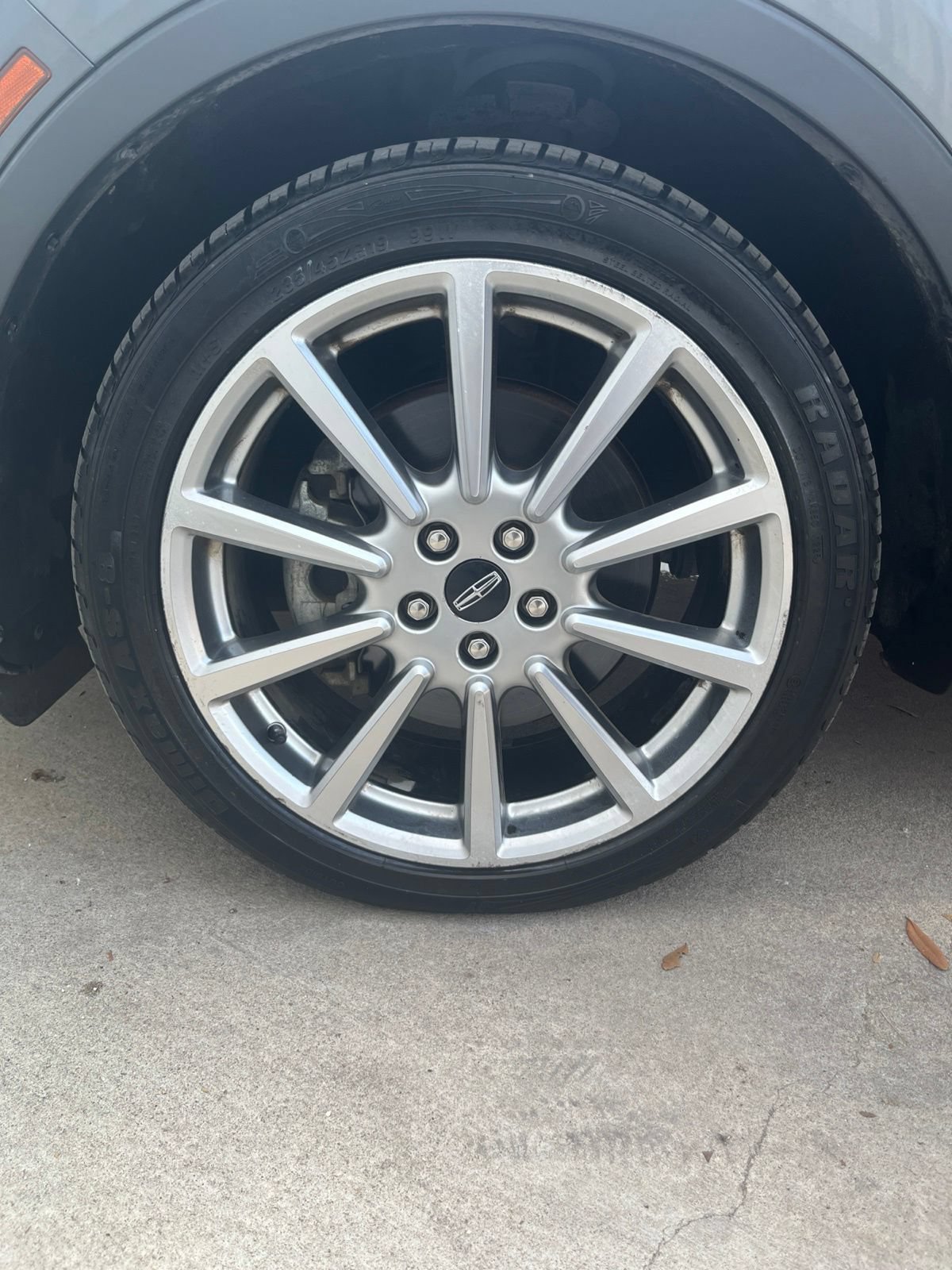Used 2019 Lincoln MKC Reserve w/ MKC Technology Package FWD image 24