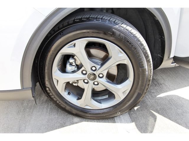 Certified 2025 Ford Escape ST-Line Select AWD/4WD image 30