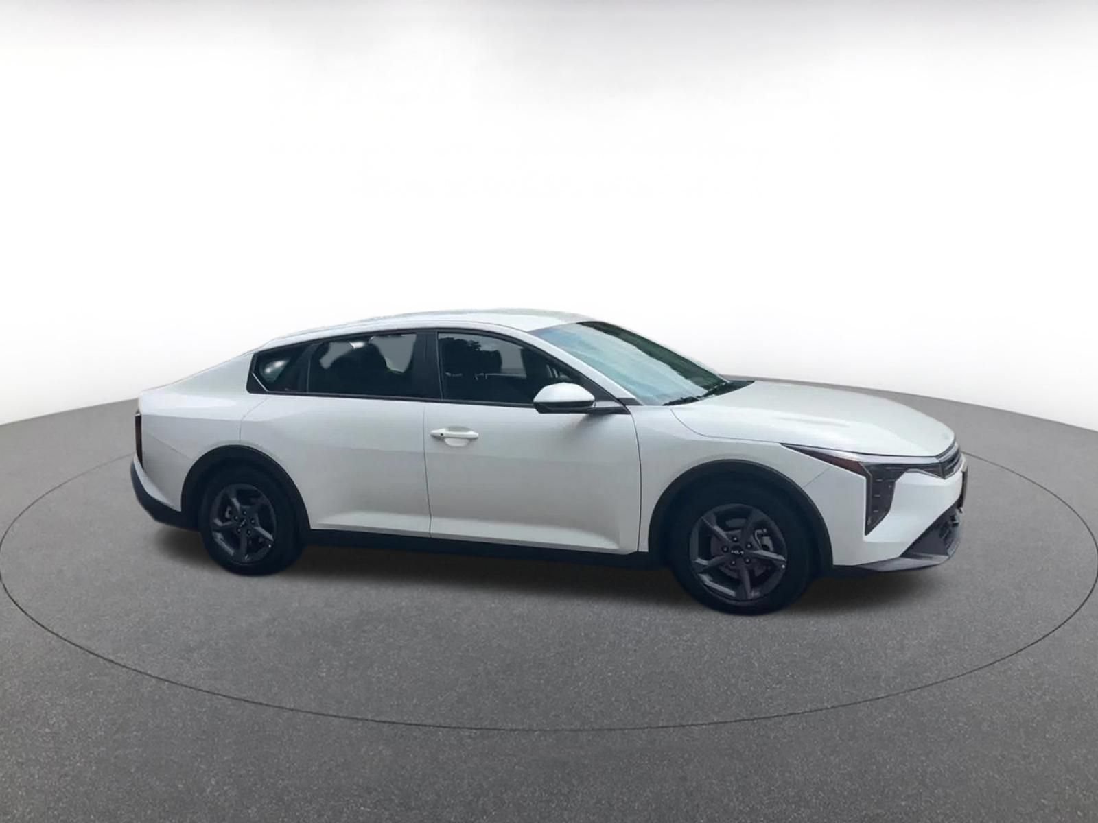 Used 2026 Kia K4 FWD video 2