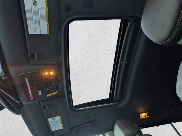 Used 2023 Toyota Sienna Platinum image 16