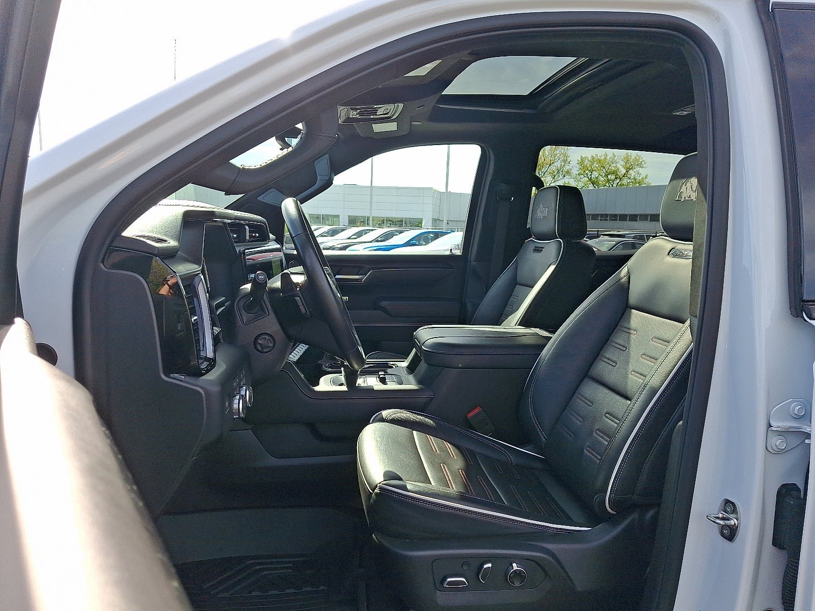 Used 2024 GMC Sierra 1500 AT4X w/ AT4X AEV Edition AWD/4WD image 14