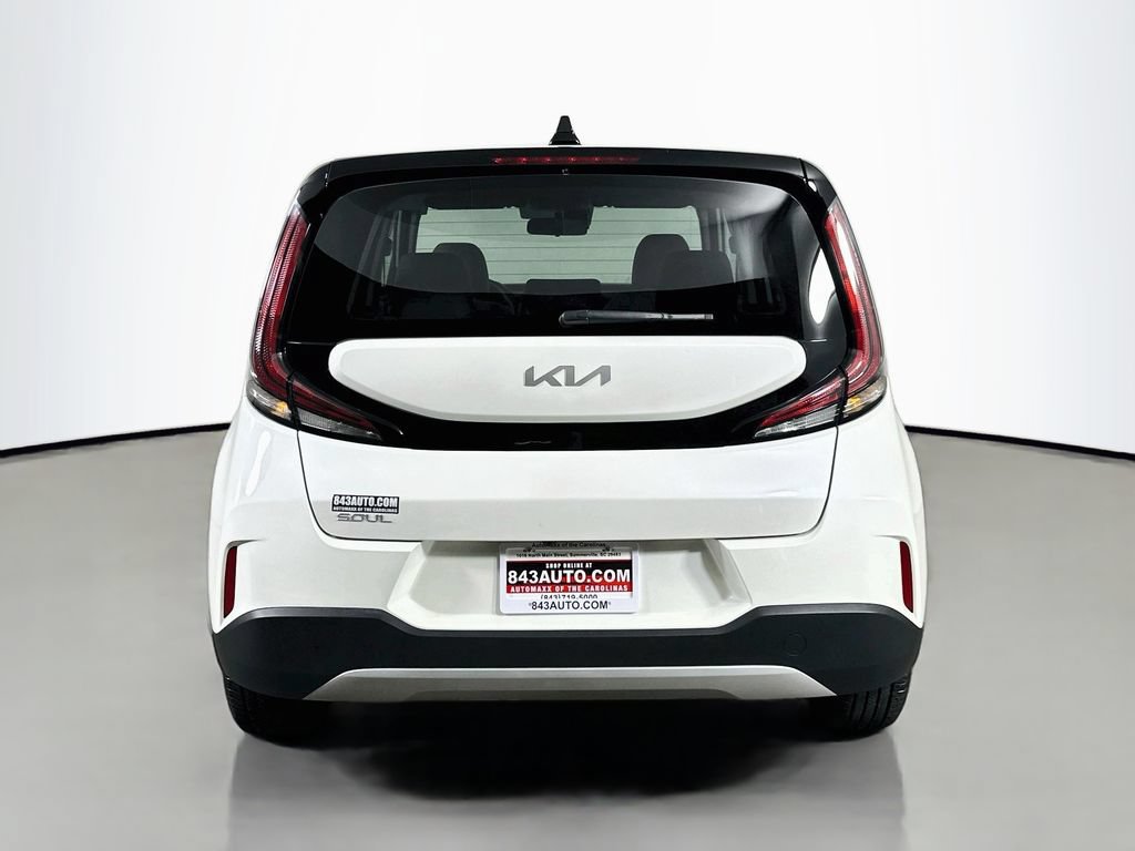 Used 2025 Kia Soul LX w/ LX Technology Package FWD image 6
