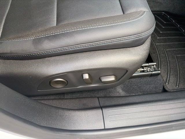Used 2026 Chevrolet Equinox EV LT w/ Active Safety Package 3 FWD image 36
