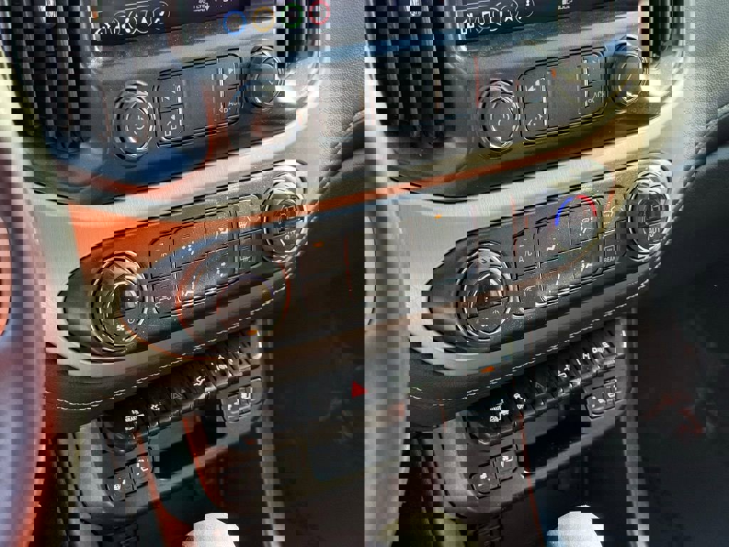 Used 2022 GMC Canyon Denali image 38