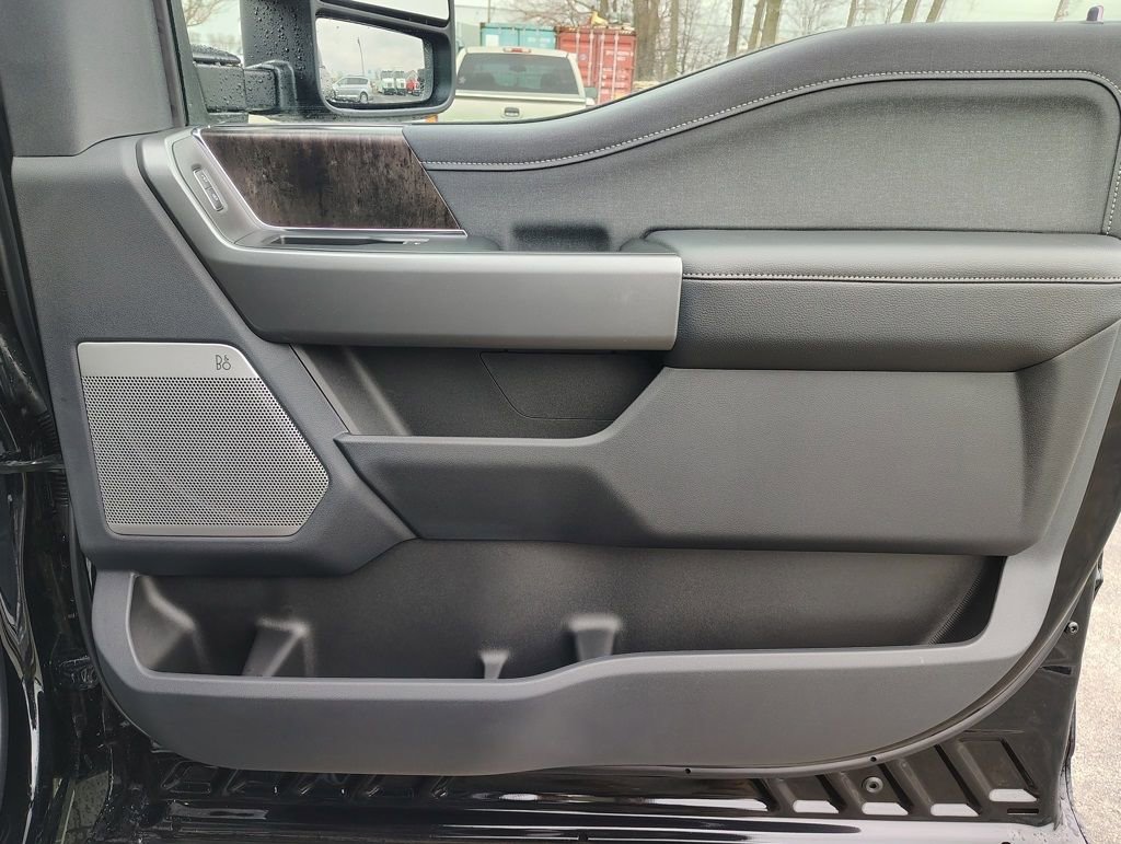 New 2026 Ford F350 Lariat w/ Black Appearance Package image 31
