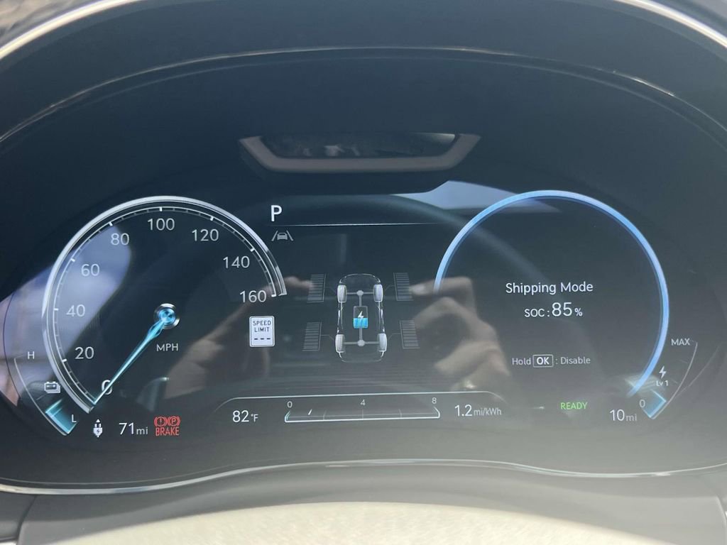 New 2025 Genesis Electrified GV70 Advanced w/ Prestige Package image 25