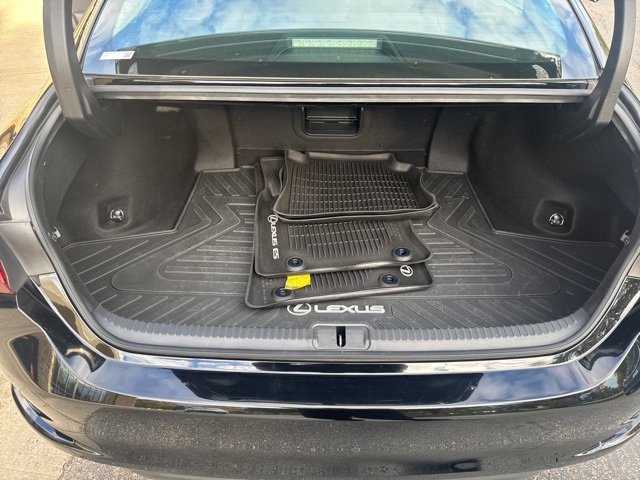 Used 2024 Lexus ES 350 w/ Premium Package image 38