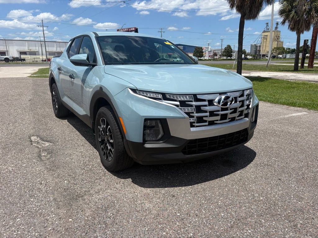 Used 2024 Hyundai Santa Cruz SE FWD image 1