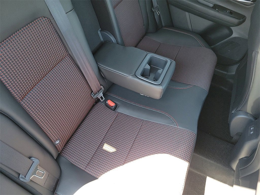 New 2026 Nissan Kicks SR FWD image 17