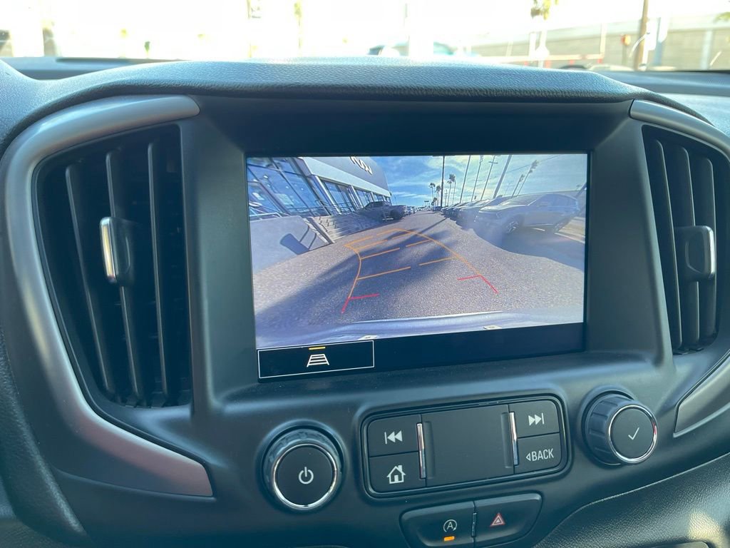 Used 2023 GMC Terrain AT4 image 9