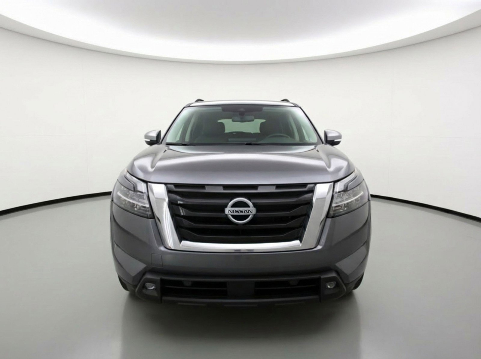 Used 2025 Nissan Pathfinder SV FWD image 2