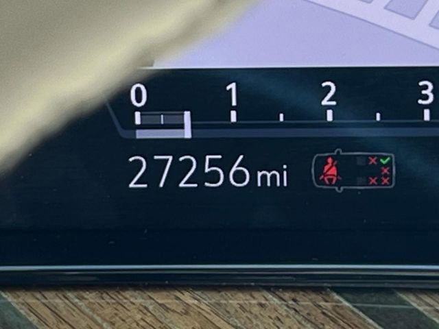 Used 2023 Cadillac Escalade Sport Platinum w/ LPO, ONYX Package image 30