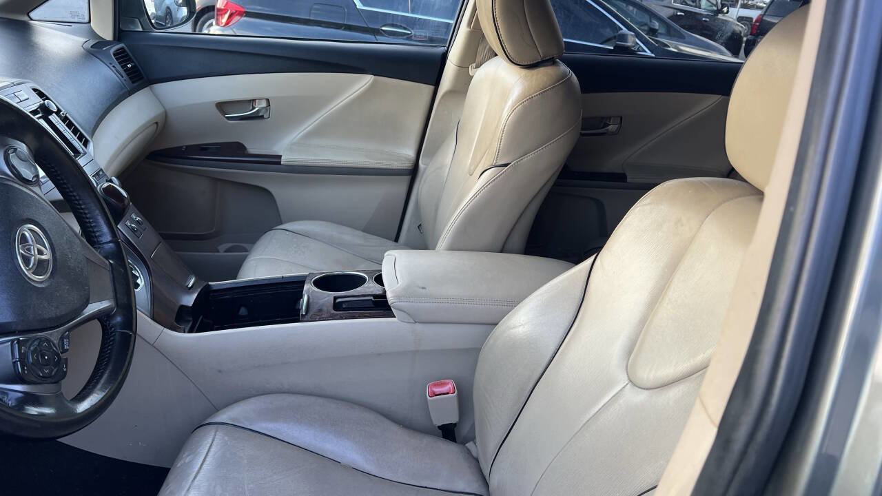 Used 2014 Toyota Venza XLE FWD image 12