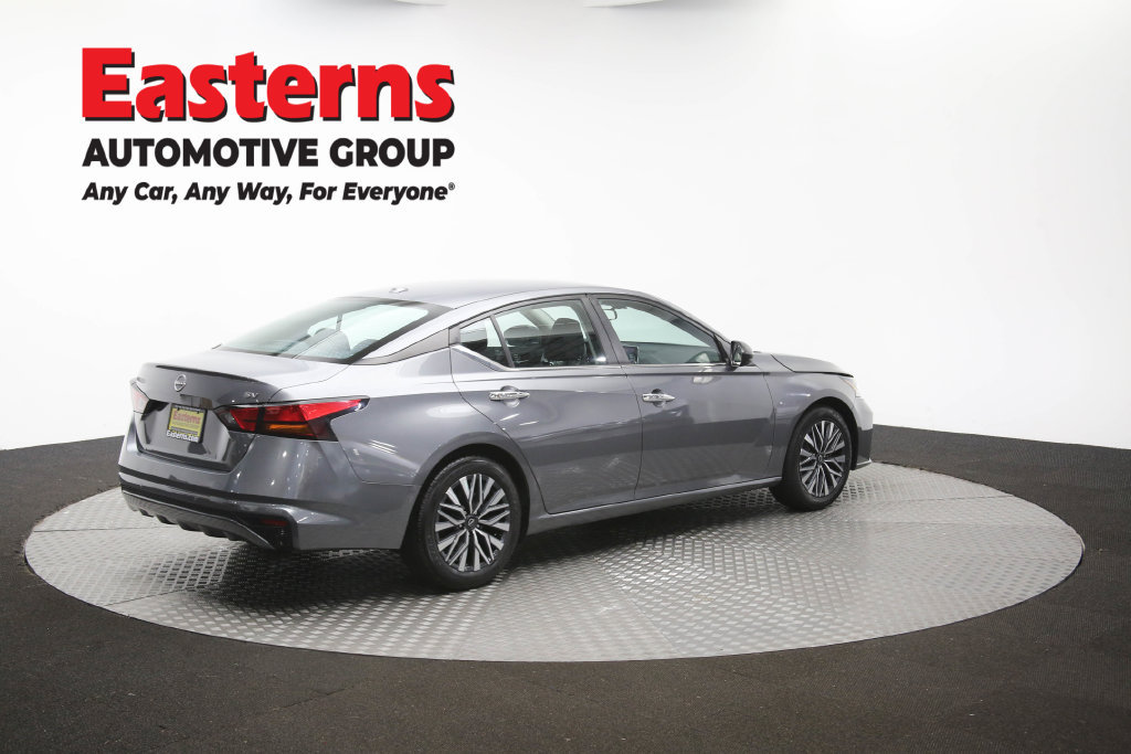 Used 2024 Nissan Altima 2.5 SV FWD image 44